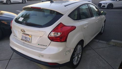 2014 Ford Focus 1FADP3R41EL300453