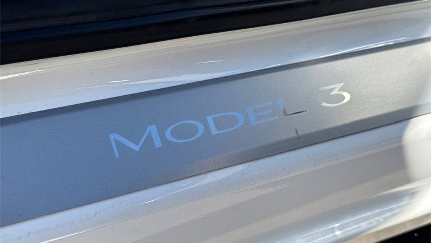 2019 Tesla Model 3 5YJ3E1EA3KF445164