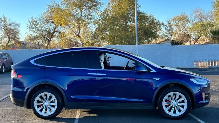 2016 Tesla Model X 5YJXCBE45GF007695