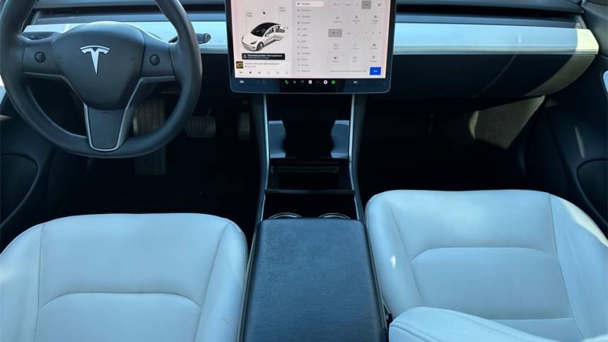 2019 Tesla Model 3 5YJ3E1EA3KF445164