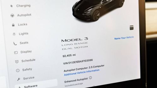 2018 Tesla Model 3 5YJ3E1EB4JF103066