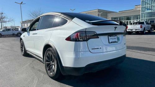 2018 Tesla Model X 5YJXCDE23JF127271