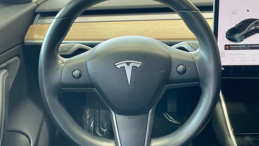 2019 Tesla Model 3 5YJ3E1EB6KF193404