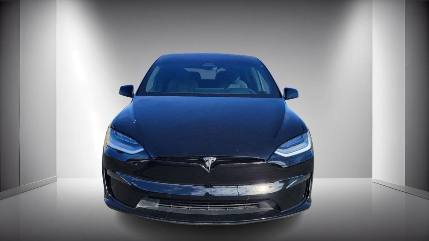 2022 Tesla Model X 7SAXCBE63NF333044