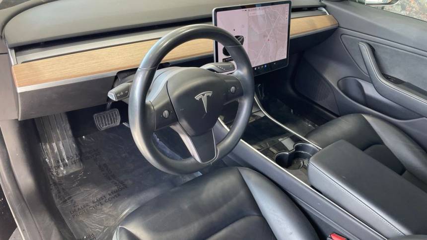 2019 Tesla Model 3 5YJ3E1EB6KF193404