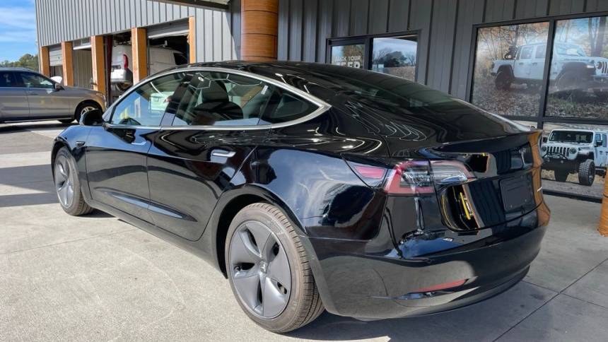 2019 Tesla Model 3 5YJ3E1EB6KF193404