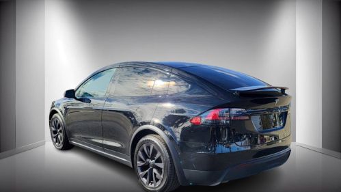 2022 Tesla Model X 7SAXCBE63NF333044