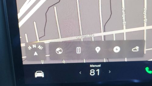 2022 Tesla Model X 7SAXCBE63NF333044