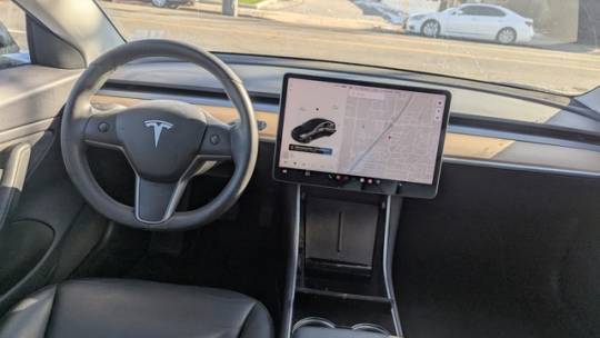 2019 Tesla Model 3 5YJ3E1EAXKF399705