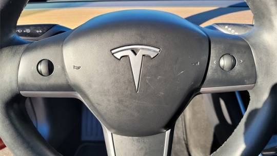 2018 Tesla Model 3 5YJ3E1EB0JF088131