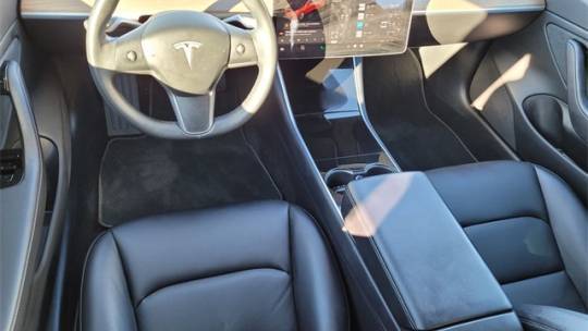 2018 Tesla Model 3 5YJ3E1EB0JF088131