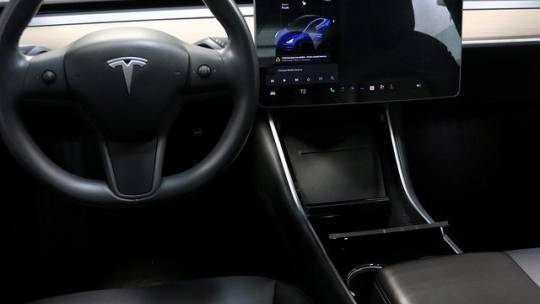 2018 Tesla Model 3 5YJ3E1EA5JF154258