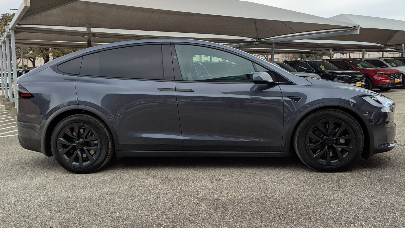 2023 Tesla Model X 7SAXCDE54PF369394