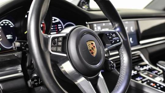 2018 Porsche Panamera WP0CE2A75JL147095