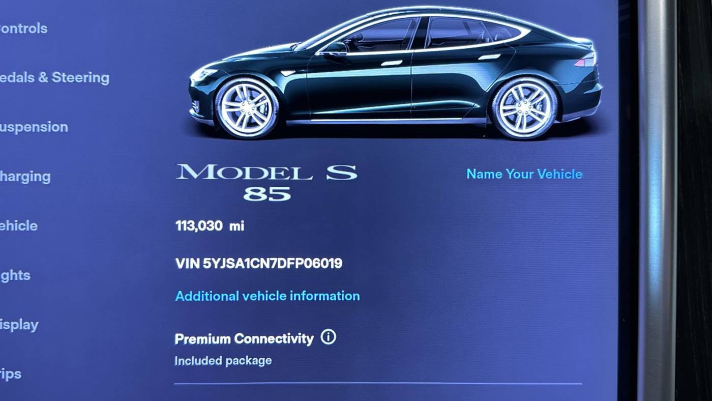 2013 Tesla Model S 5YJSA1CN7DFP06019