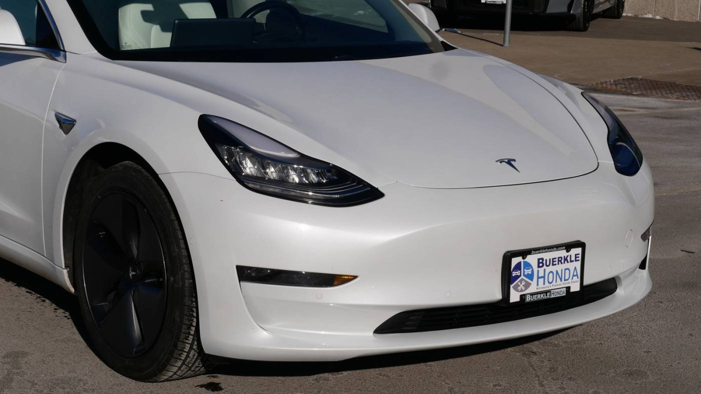 2018 Tesla Model 3 5YJ3E1EBXJF086242