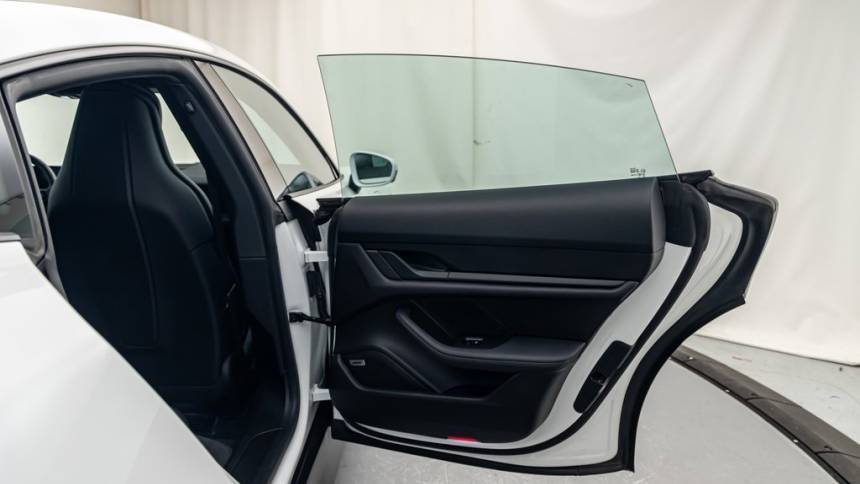 2021 Porsche Taycan WP0AA2Y10MSA13368