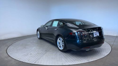 2013 Tesla Model S 5YJSA1CN7DFP06019