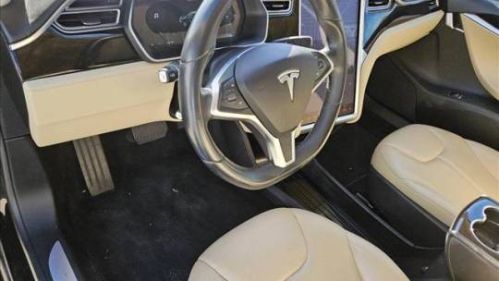 2015 Tesla Model S 5YJSA1H22FFP74830