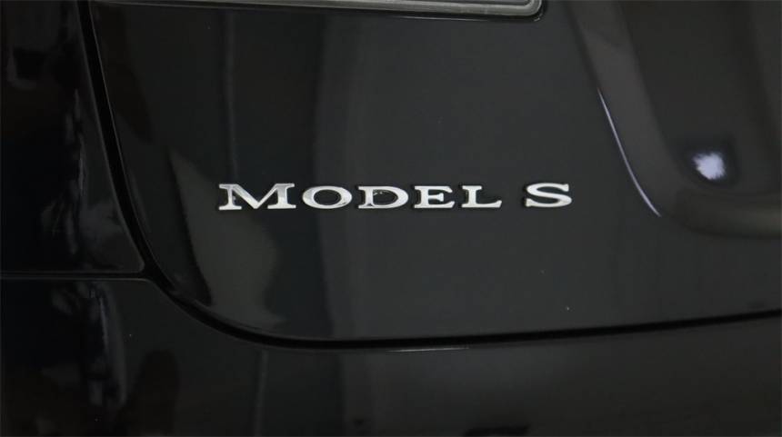 2017 Tesla Model S 5YJSA1E10HF202525