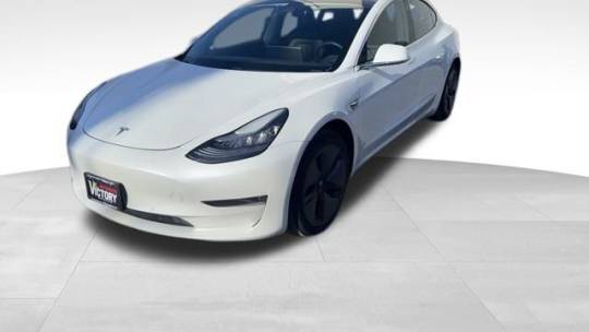 2019 Tesla Model 3 5YJ3E1EB3KF199256