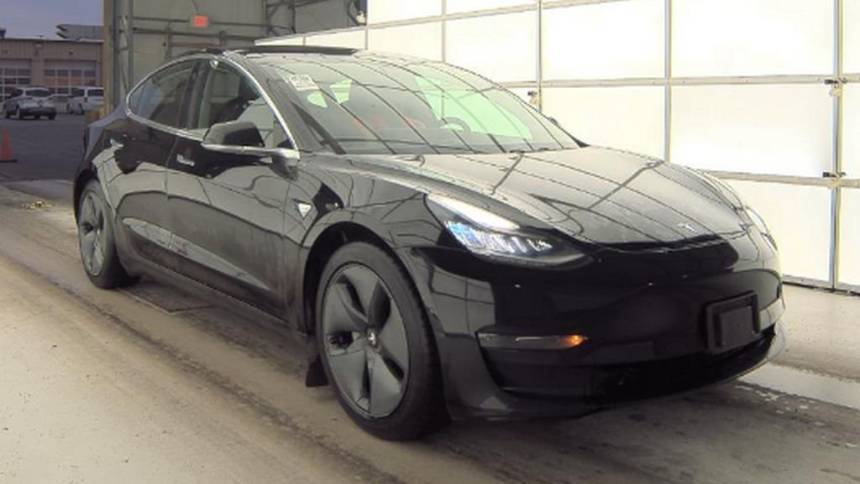 2018 Tesla Model 3 5YJ3E1EB3JF143574