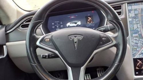 2015 Tesla Model S 5YJSA1E4XFF102696