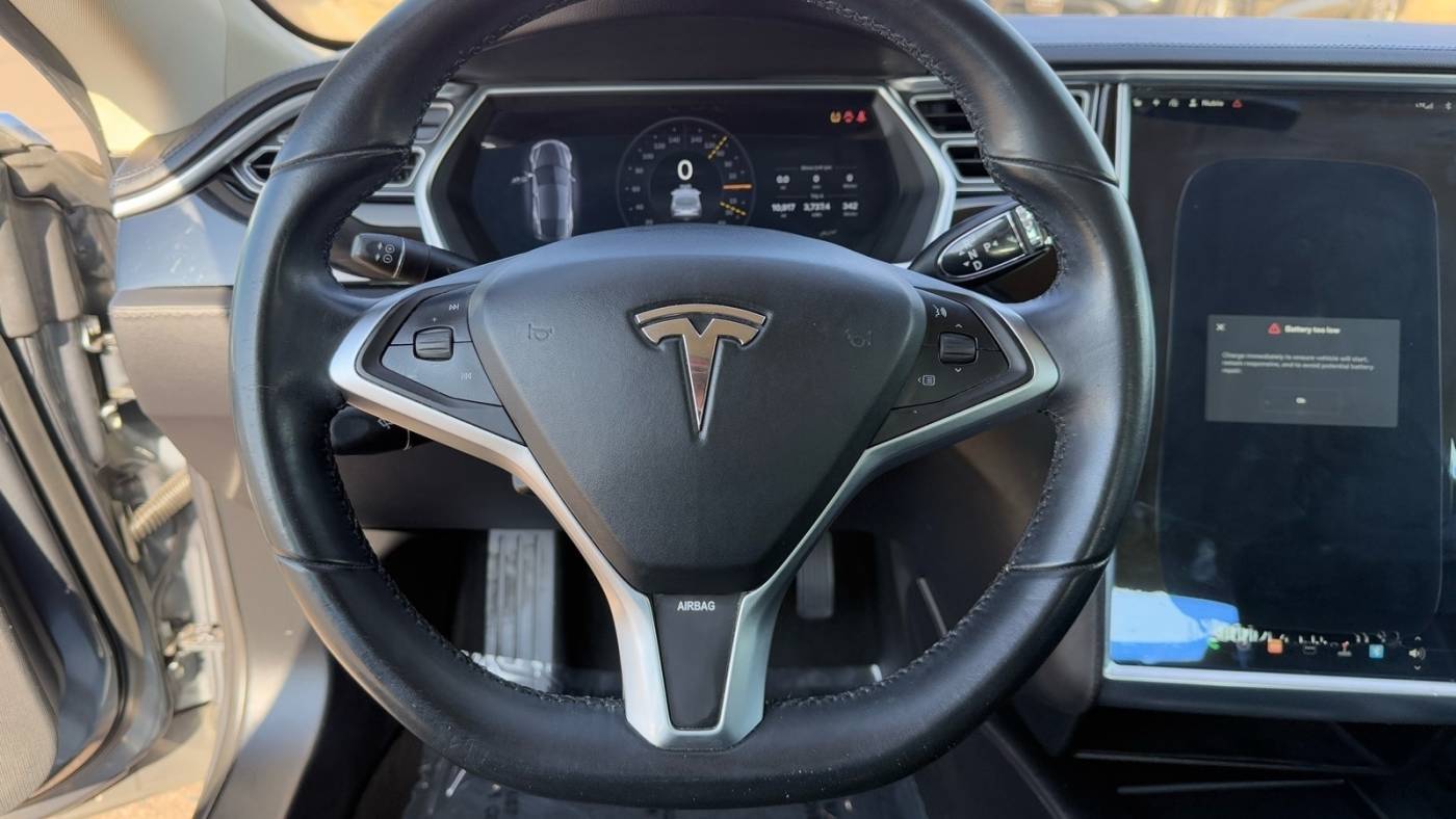 2013 Tesla Model S 5YJSA1AC1DFP11413