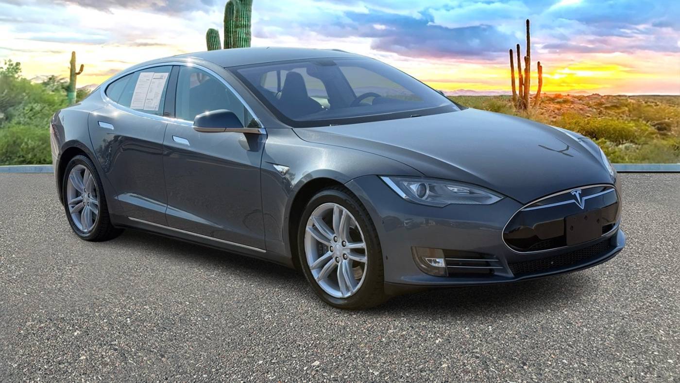 2013 Tesla Model S 5YJSA1AC1DFP11413