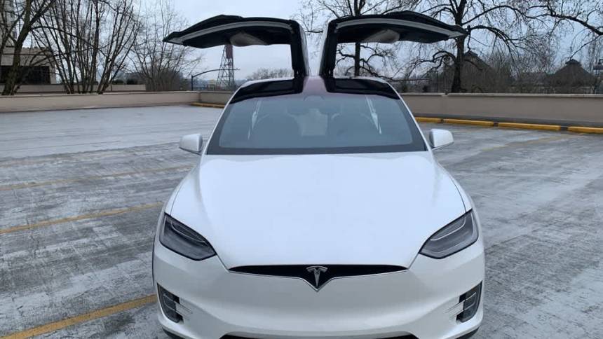 2020 Tesla Model X 5YJXCDE48LF283035