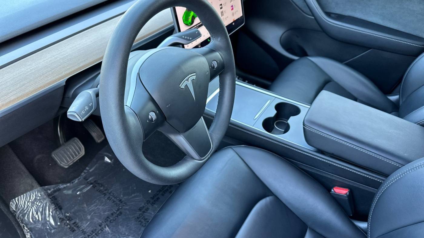 2021 Tesla Model Y 5YJYGAEE0MF272810