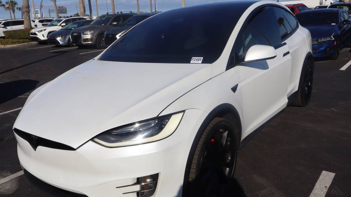 2019 Tesla Model X 5YJXCBE42KF192975