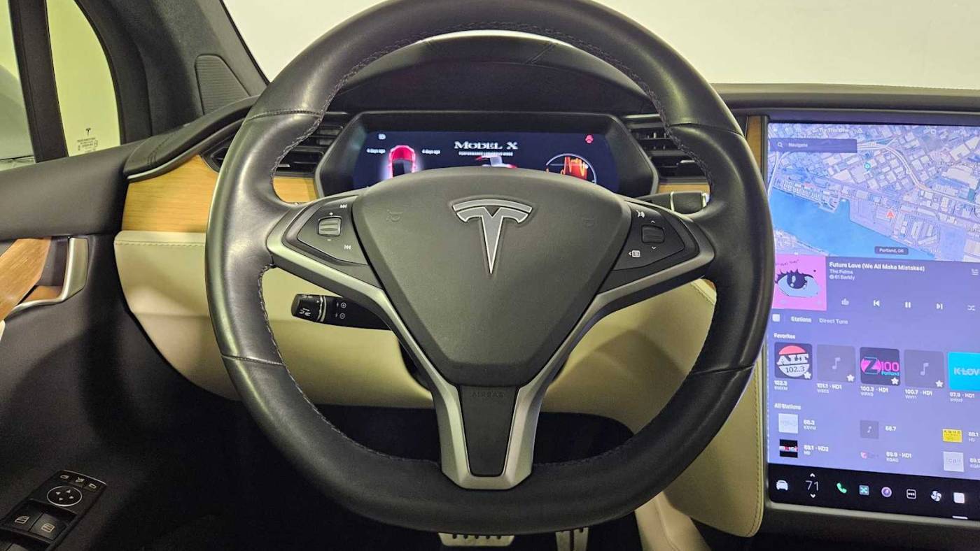 2020 Tesla Model X 5YJXCDE48LF283035