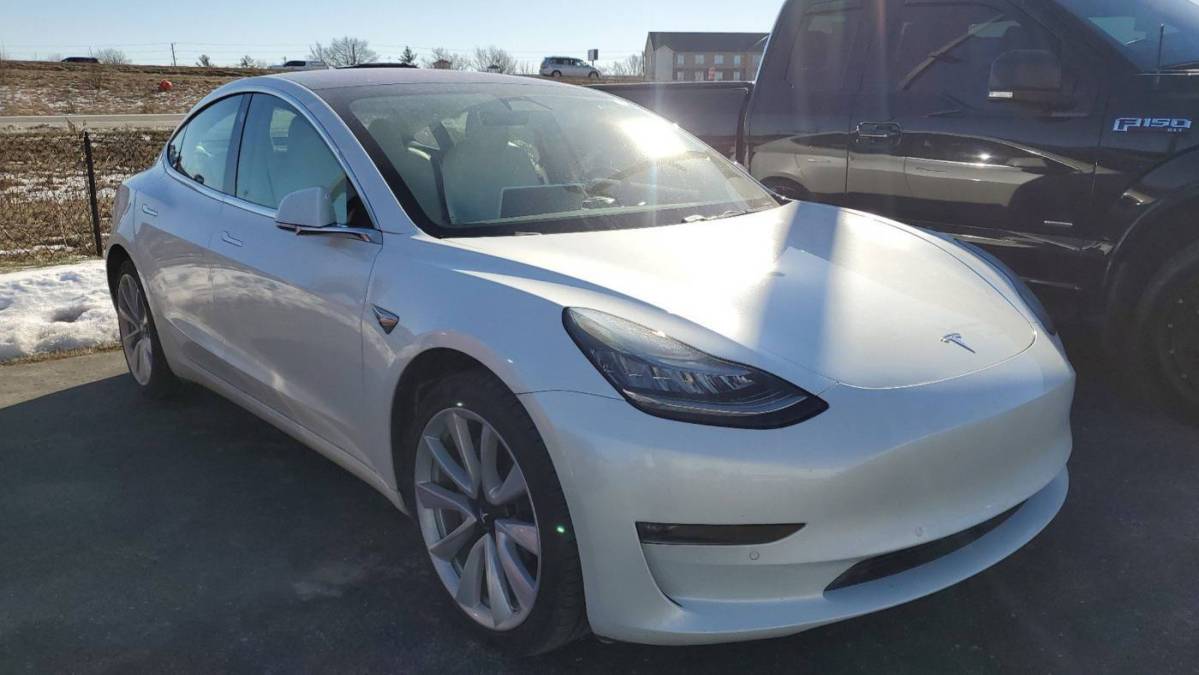 2018 Tesla Model 3 5YJ3E1EA1JF186494