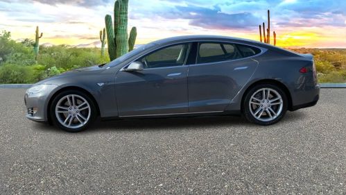 2013 Tesla Model S 5YJSA1AC1DFP11413