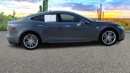 2013 Tesla Model S 5YJSA1AC1DFP11413