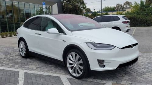 2017 Tesla Model X 5YJXCAE21HF038176