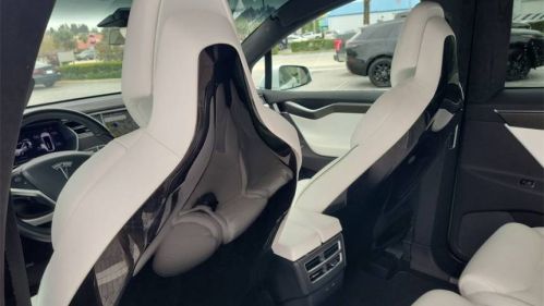 2017 Tesla Model X 5YJXCAE21HF038176