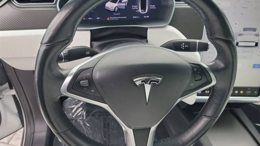 2017 Tesla Model X 5YJXCAE21HF038176