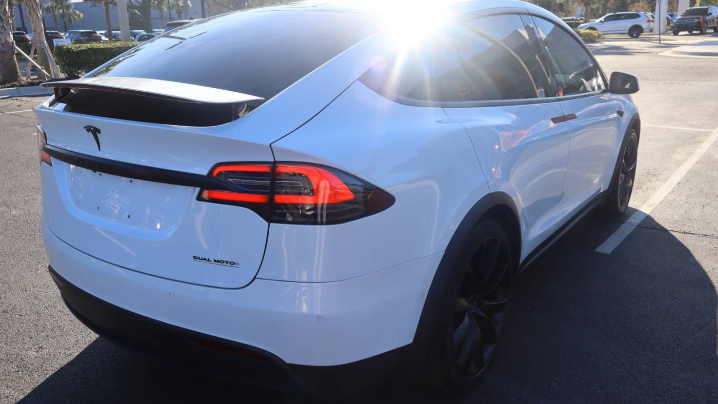 2019 Tesla Model X 5YJXCBE42KF192975