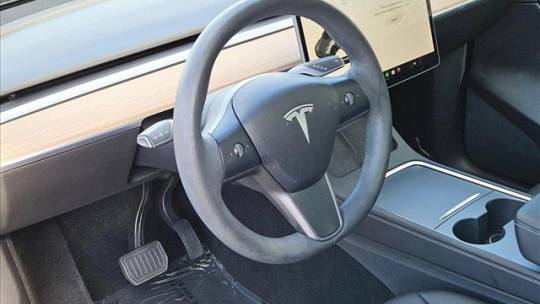 2021 Tesla Model Y 5YJYGDEE5MF279379