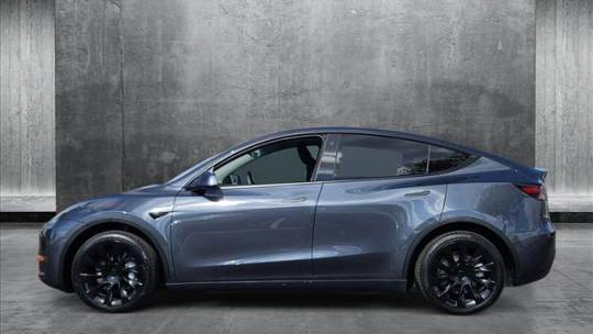 2021 Tesla Model Y 5YJYGDEE5MF279379