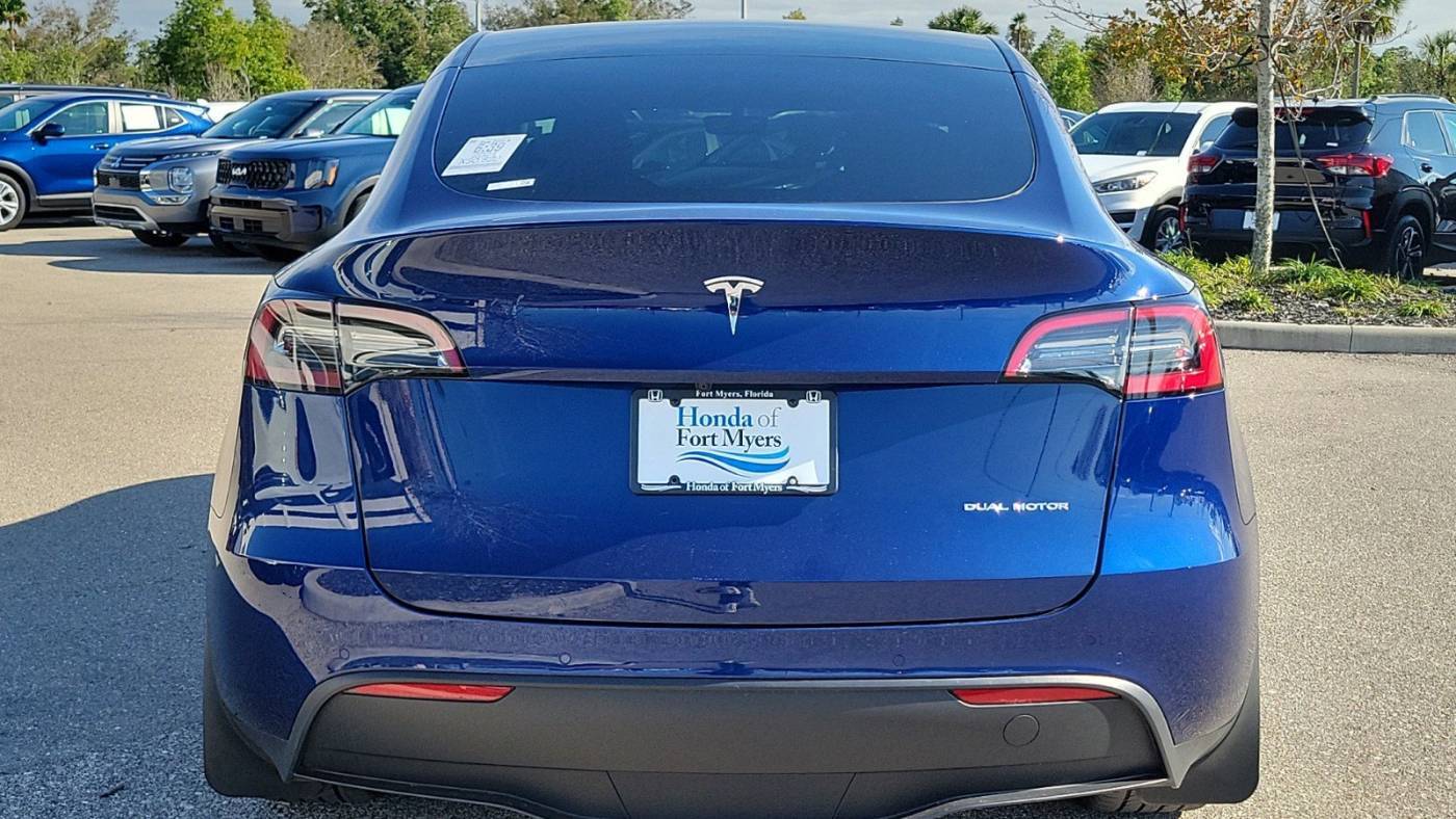 2021 Tesla Model Y 5YJYGDEE8MF176411