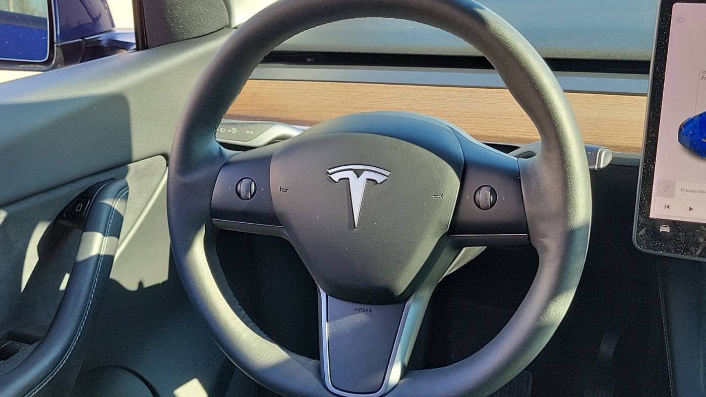 2021 Tesla Model Y 5YJYGDEE8MF176411