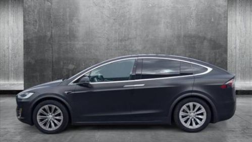 2017 Tesla Model X 5YJXCDE20HF060686