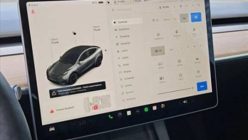 2021 Tesla Model Y 5YJYGDEE5MF279379