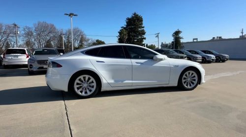 2016 Tesla Model S 5YJSA1E23GF142540