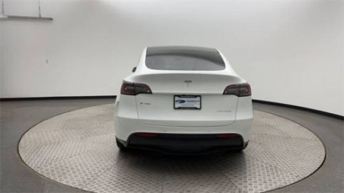 2021 Tesla Model Y 5YJYGDEEXMF257040