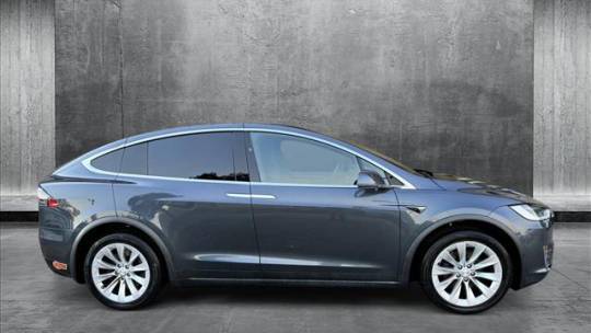 2016 Tesla Model X 5YJXCAE21GF002681