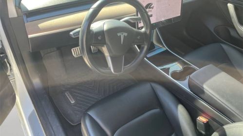 2018 Tesla Model 3 5YJ3E1EB9JF106500